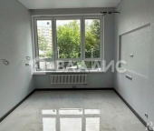 Продать Квартиры вторичка улица Красных Зорь  33А 