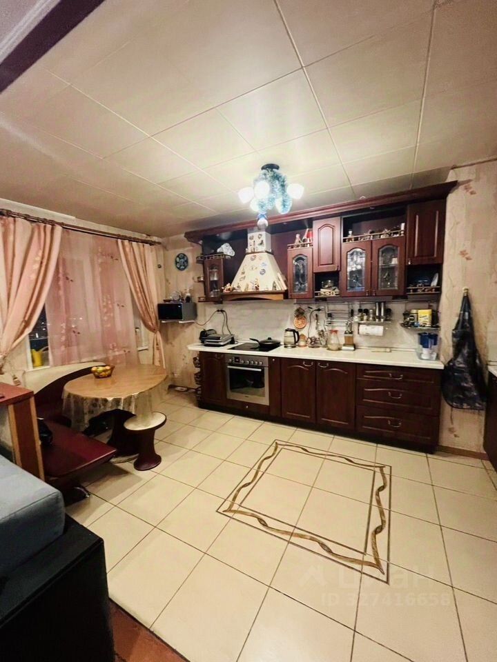 Продажа 5-комн квартиры на вторичном рынке улица Чекистов, 22
