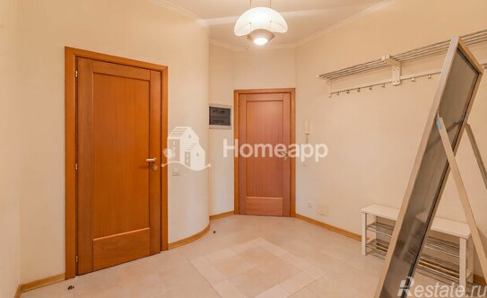 Продажа 3-комн квартиры на вторичном рынке Звенигородская улица,  д. 7