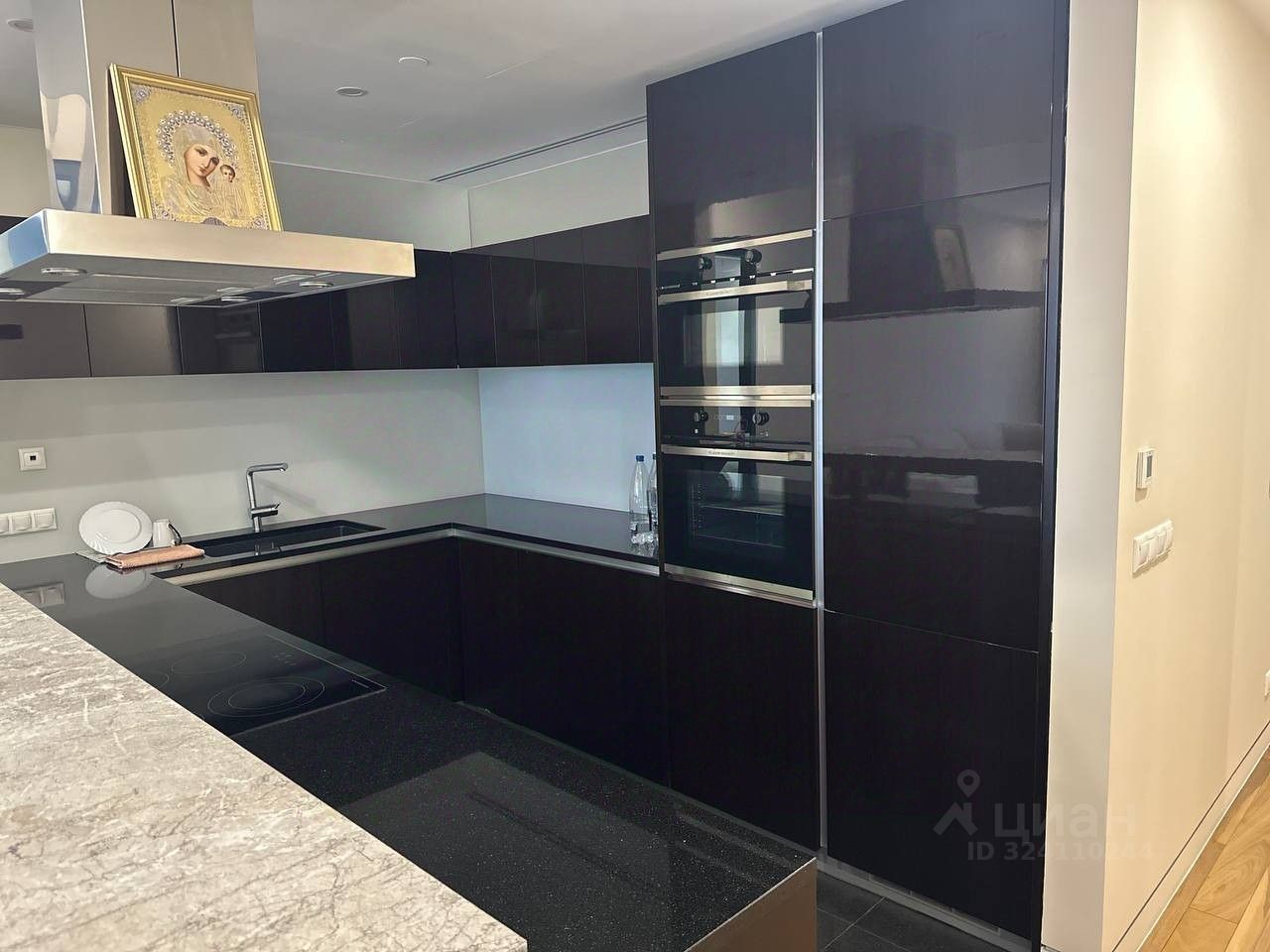 Продажа 2-комн квартиры на вторичном рынке 1-й Красногвардейский проезд, 21с2