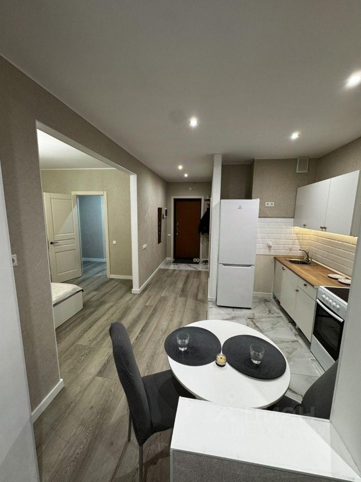 Аренда 1-комн квартиры на вторичном рынке проспект Куприна, 38к1