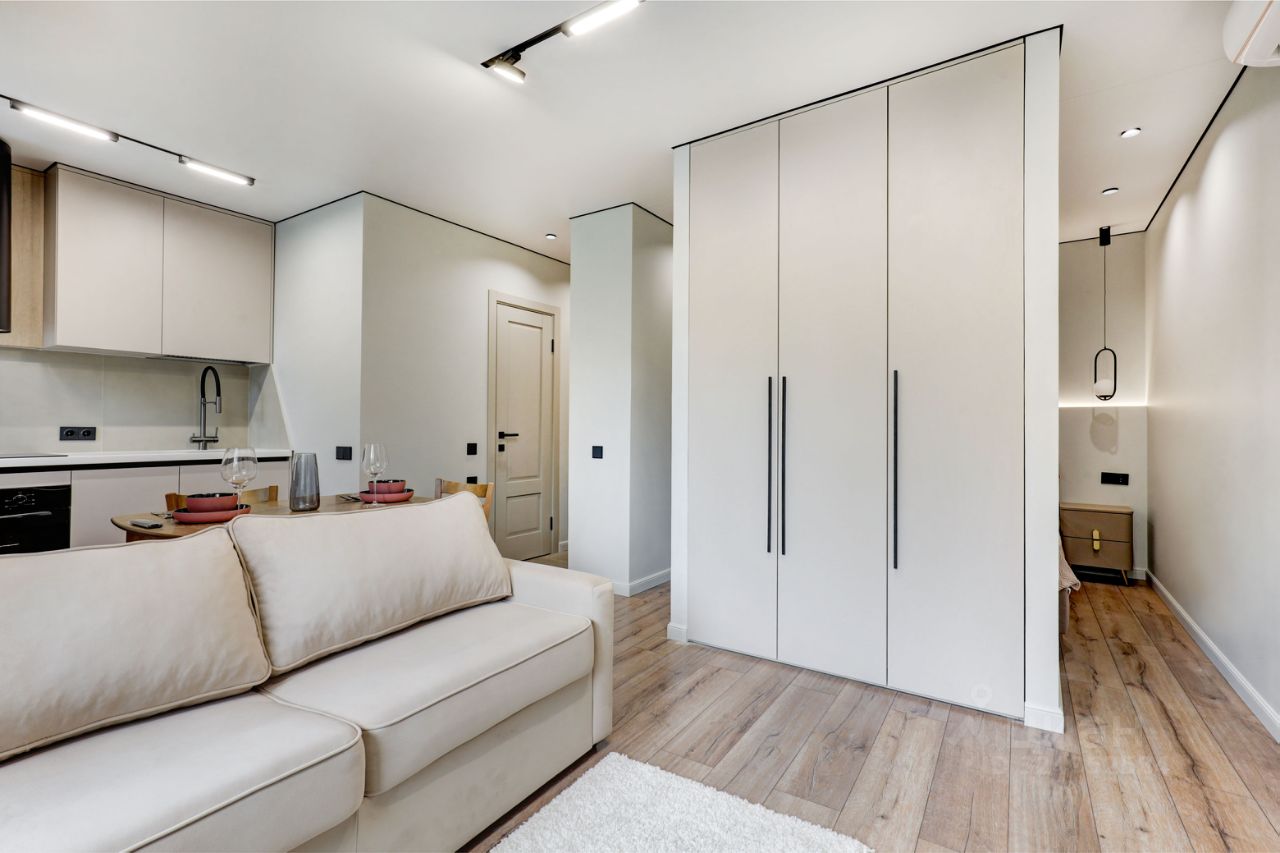 Продажа 1-комн квартиры на вторичном рынке улица Большая Якиманка, 56