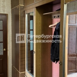 Продажа 2-комн квартиры на вторичном рынке Композиторов ул,  д. 7