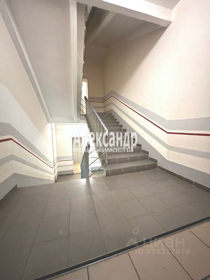 Продажа 2-комн квартиры на вторичном рынке Большая Разночинная улица, 11