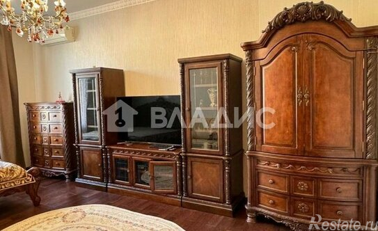 Продажа 3-комн квартиры на вторичном рынке Авиационная улица,  д. 11