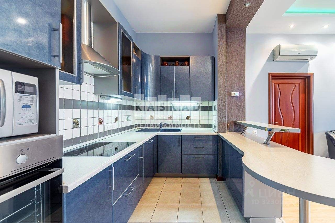 Продажа 3-комн квартиры на вторичном рынке д. Новинки, бульвар Павловский, 8