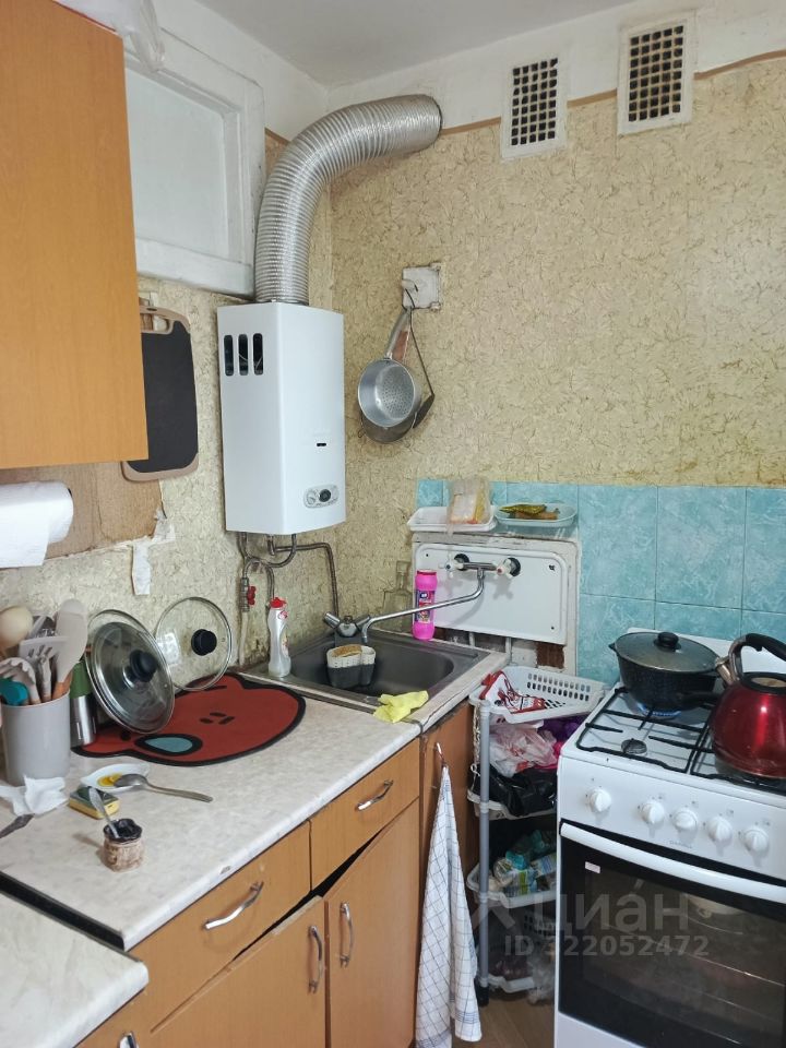 Продажа 2-комн квартиры на вторичном рынке улица Орджоникидзе, 11