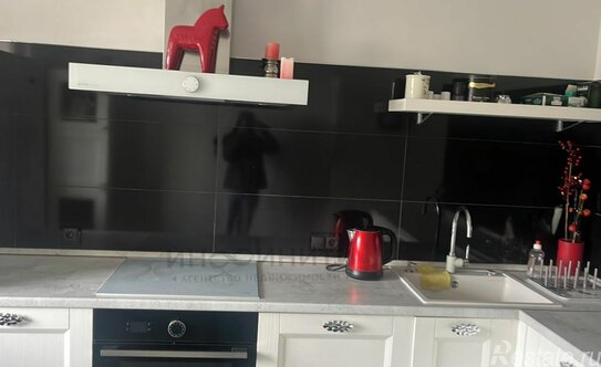 Продажа 2-комн квартиры на вторичном рынке Радужная улица,  д. 2