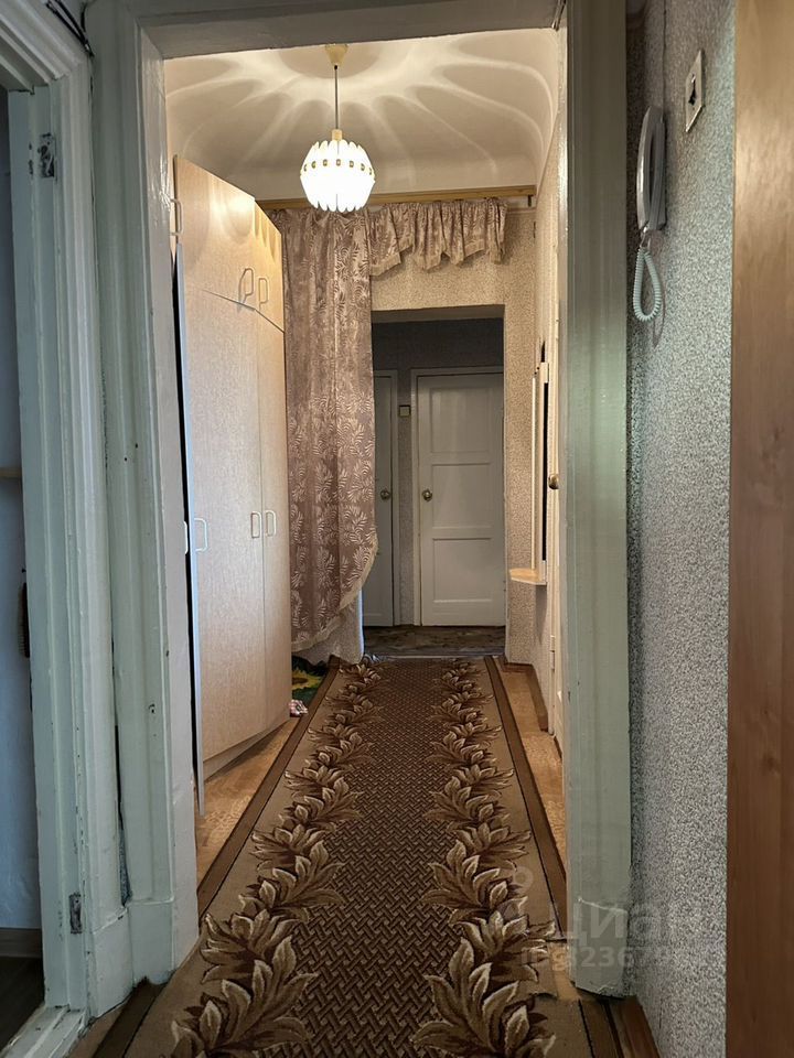 Продажа 2-комн квартиры на вторичном рынке Кировск, улица Кирова, 21