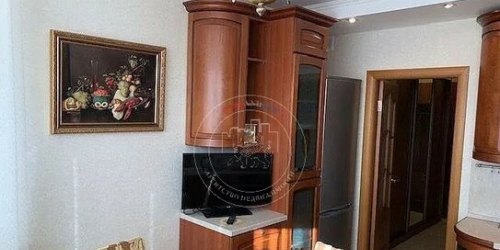 3-комн квартира Ялтинская улица,  д. 2