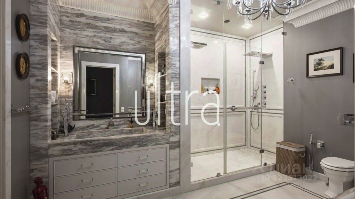 Продажа 4-комн квартиры на вторичном рынке улица Льва Толстого, 23к1