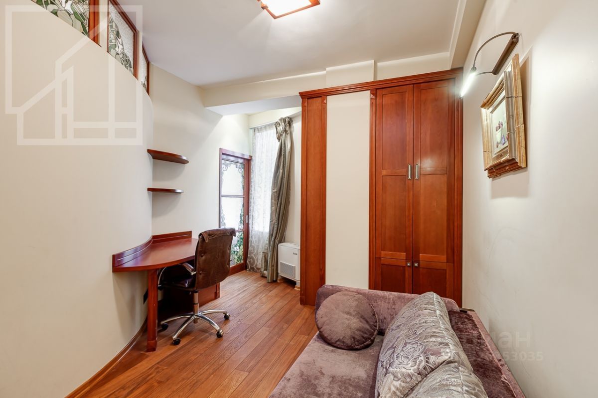 Аренда 4-комн квартиры на вторичном рынке 1-й Неопалимовский переулок, 8