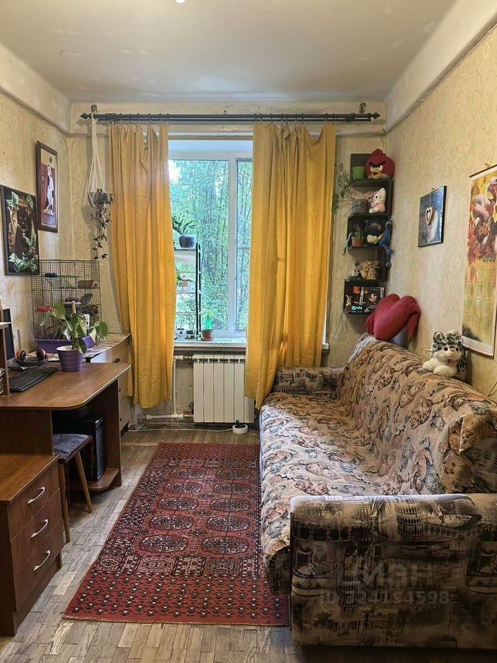 Продажа 2-комн квартиры на вторичном рынке улица Добровольцев, 48