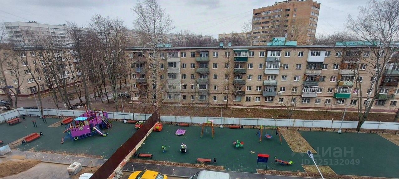 Продажа 1-комн квартиры на вторичном рынке Птицефабрика мкр, Томилино пгт, 35к2