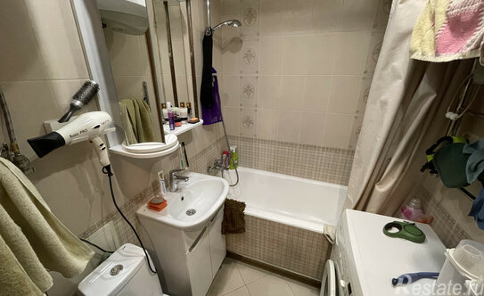 Продажа 2-комн квартиры на вторичном рынке Домодедово г, Центральный мкр, Советский 1-й проезд,  д. 1