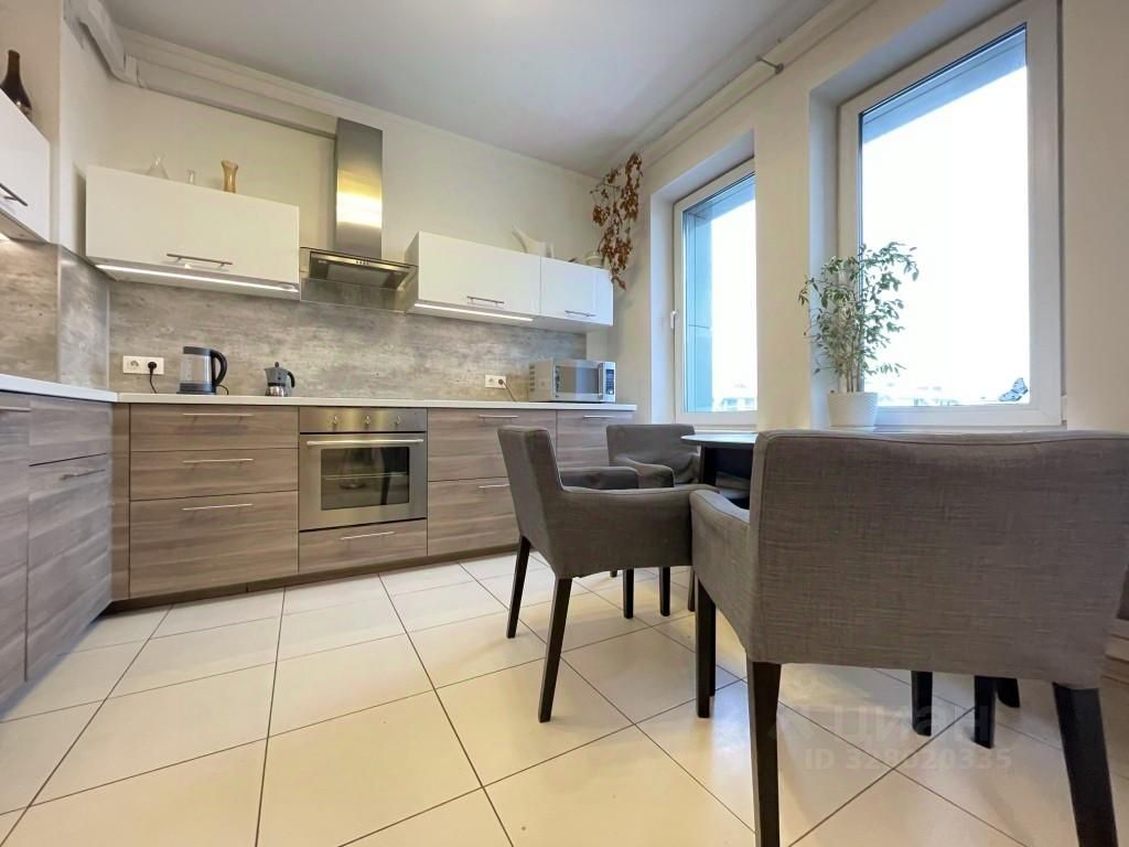 Продажа 2-комн квартиры на вторичном рынке проспект Медиков, 10к1