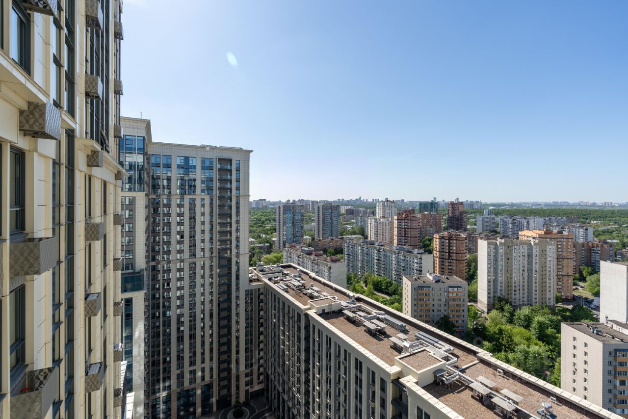 Продажа 2-комн квартиры на вторичном рынке улица Василисы Кожиной, 13