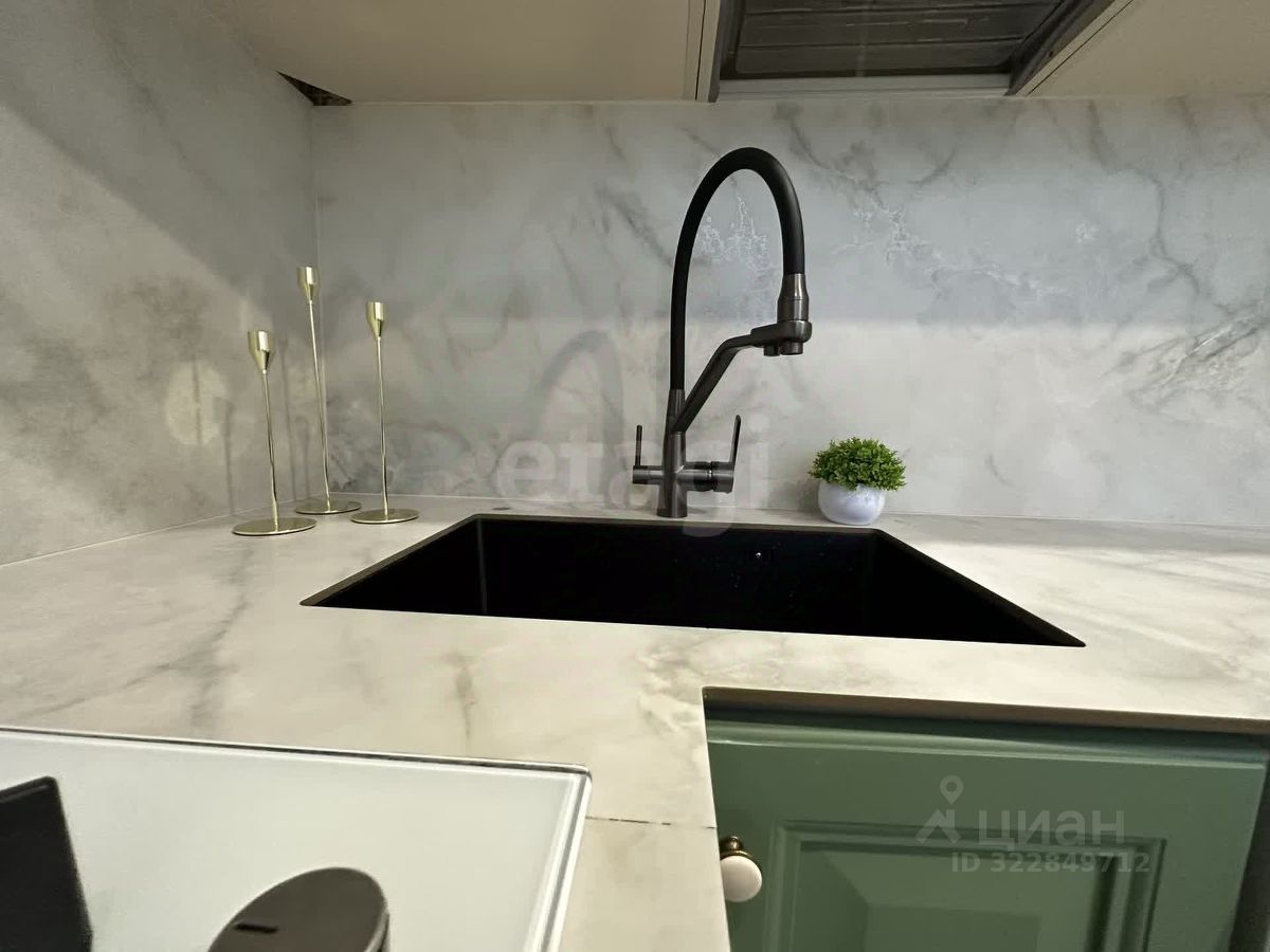 Продажа 3-комн квартиры на вторичном рынке Петергофское шоссе, 5К1