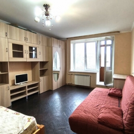 Продажа 1-комн квартиры на вторичном рынке улица Белы Куна,  д. 9 к1