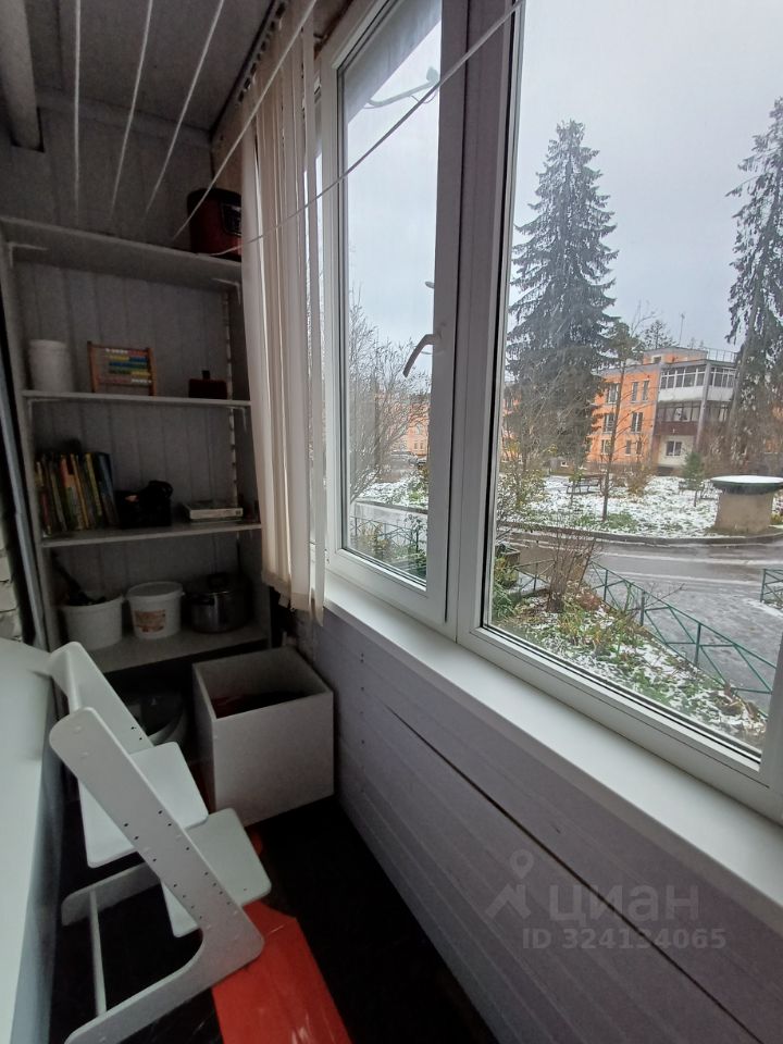 Продажа 3-комн квартиры на вторичном рынке пос. Ильичево, улица Парковая, 8