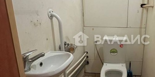 2-комн квартира Беловежская улица, 21к2