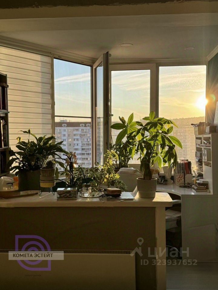 Продажа 2-комн квартиры на вторичном рынке улица Льва Яшина, 1