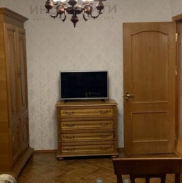 Продажа 2-комн квартиры на вторичном рынке улица Коминтерна,  д. 5