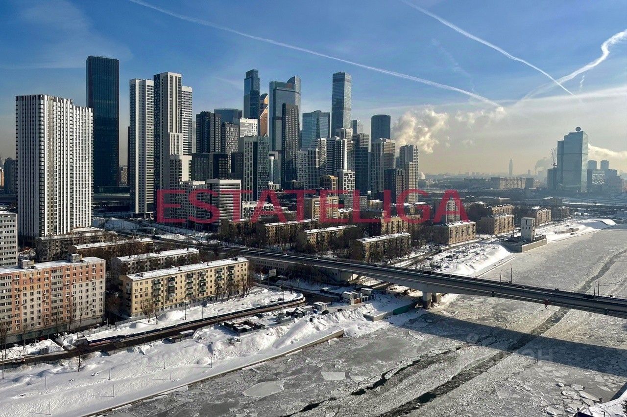 Аренда 3-комн квартиры на вторичном рынке Береговой проезд, 1Б