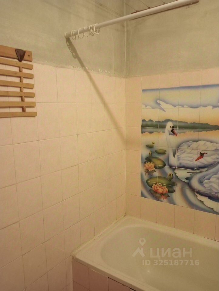 Продажа 2-комн квартиры на вторичном рынке д. Новое Девяткино, улица Капральская, 19