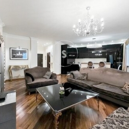 Продажа 3-комн квартиры на вторичном рынке Слесарный переулок,  д. 3