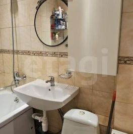 Продажа 2-комн квартиры на вторичном рынке Никулинская улица,  д. 5