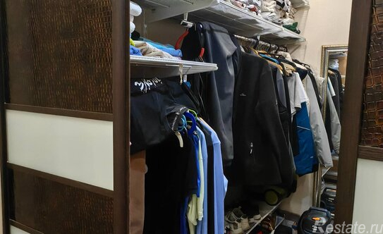 Продажа 2-комн квартиры на вторичном рынке улица Маршала Захарова,  д. 16 к3