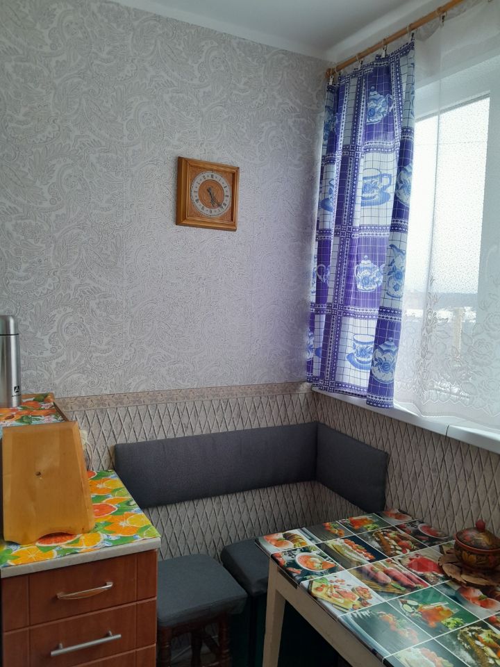 Продажа 3-комн квартиры на вторичном рынке Кингисепп, улица Химиков, 4