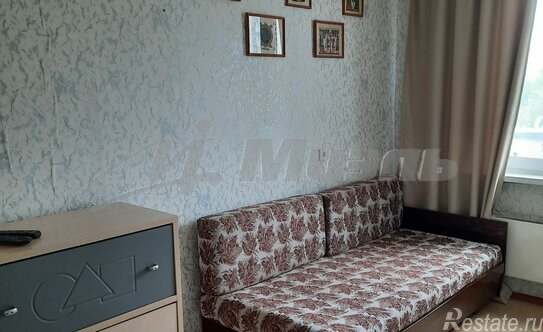 Продажа 2-комн квартиры на вторичном рынке улица Пришвина,  д. 3