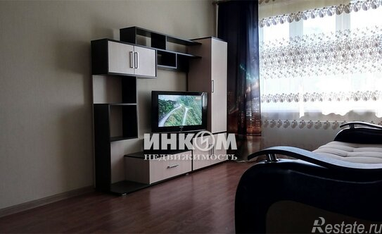 Аренда 2-комн квартиры на вторичном рынке Холмогорская улица,  д. 8