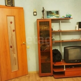 Продажа 2-комн квартиры на вторичном рынке Оболенск, проспект Биологов,  д. 2