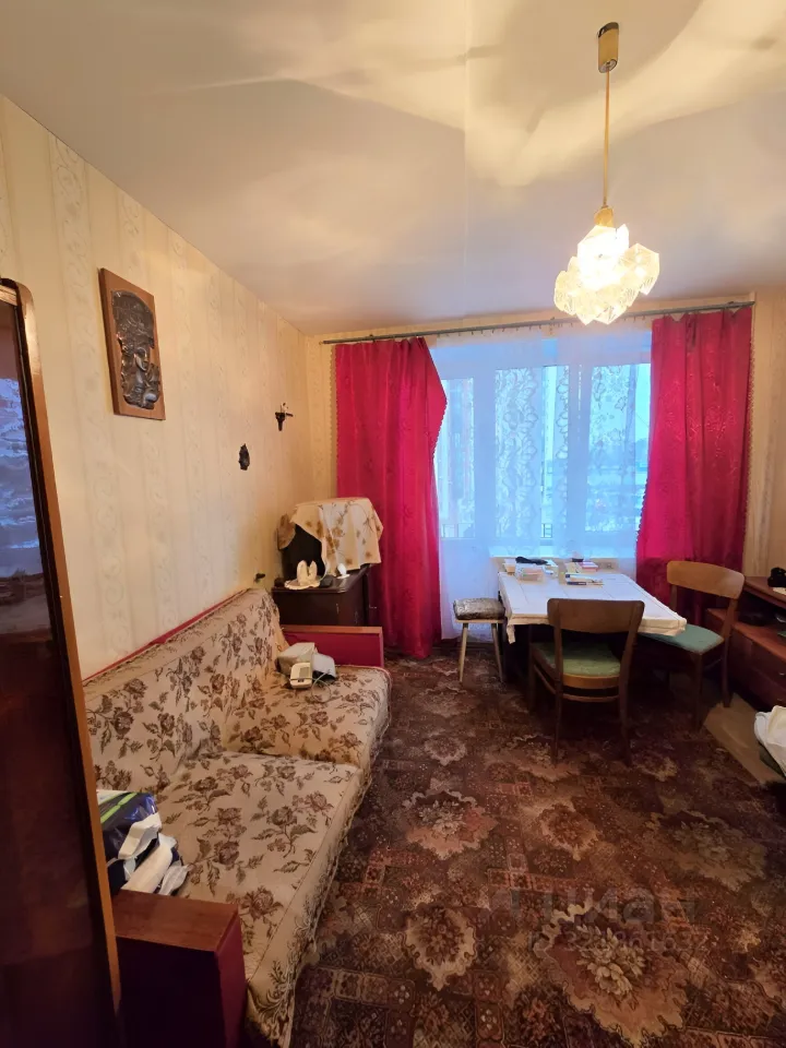 Продажа 2-комн квартиры на вторичном рынке Звездная улица, 8
