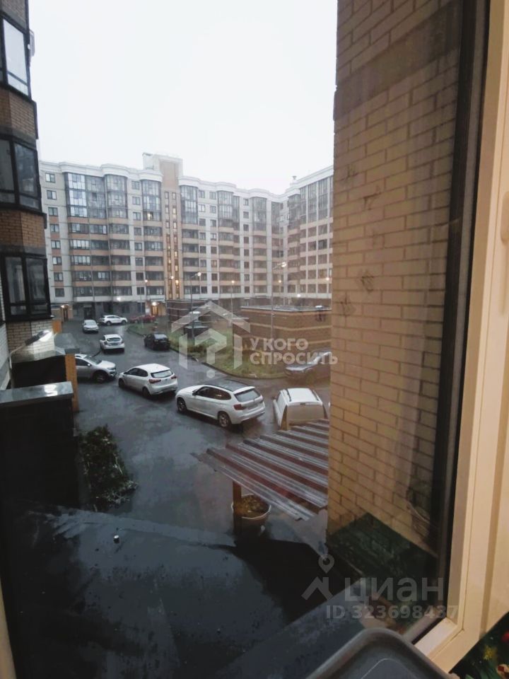 Продажа 2-комн квартиры на вторичном рынке Ломоносов, Михайловская улица, 51