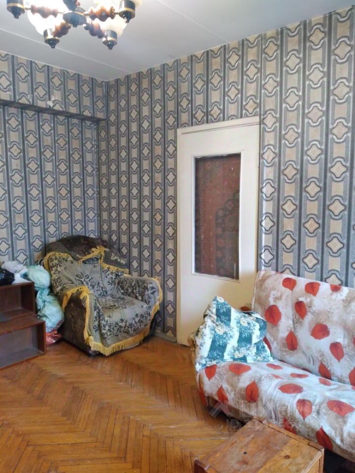 Продажа 2-комн квартиры на вторичном рынке улица Ефремова, 12