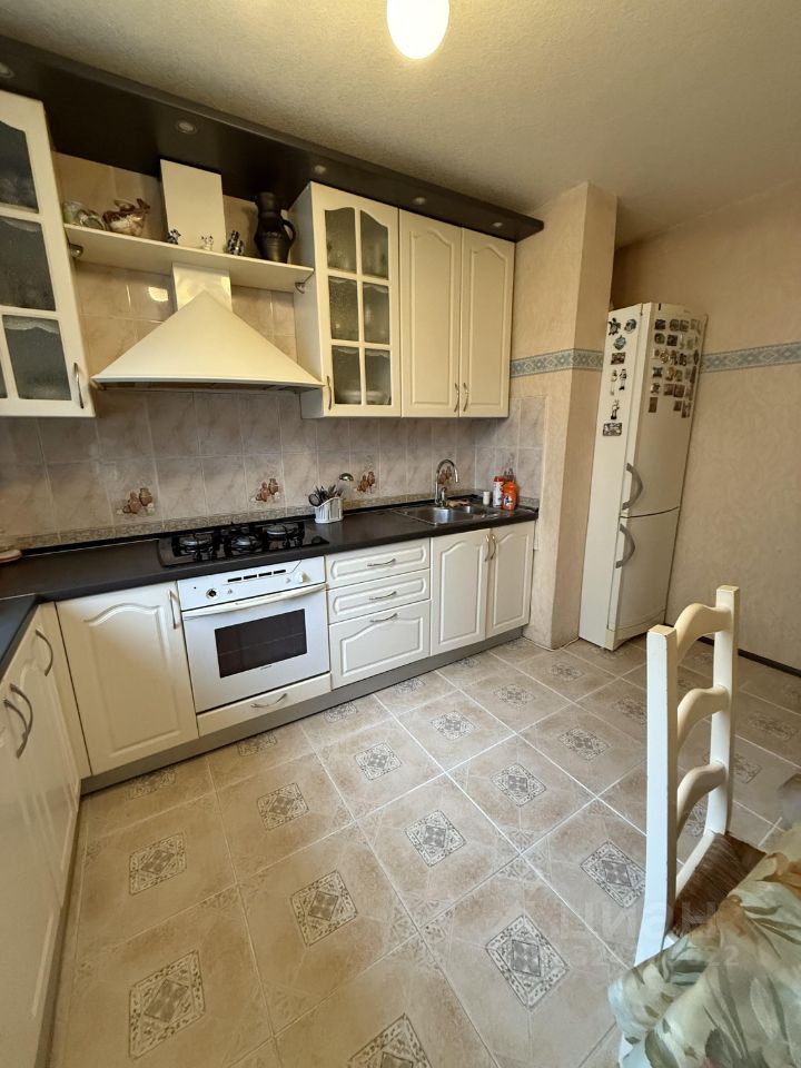 Продажа 3-комн квартиры на вторичном рынке Юбилейный мкр, улица Пионерская, 7/1