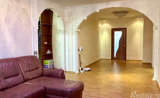 Продажа 3-комн квартиры на вторичном рынке ул Гаккелевская,  д. 22,  к. 1