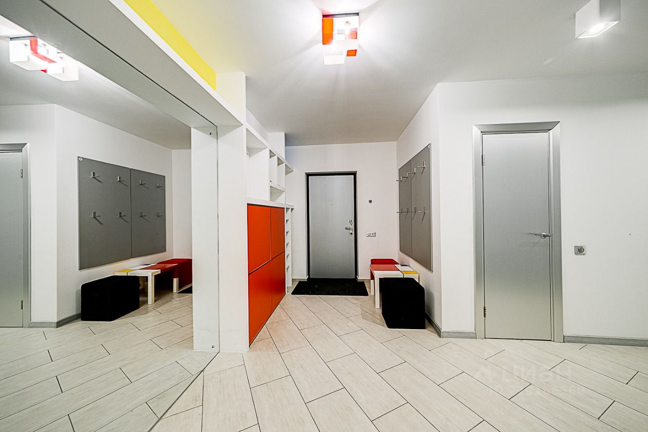 Продажа 4-комн квартиры на вторичном рынке Красногорск, бульвар Красногорский, 7