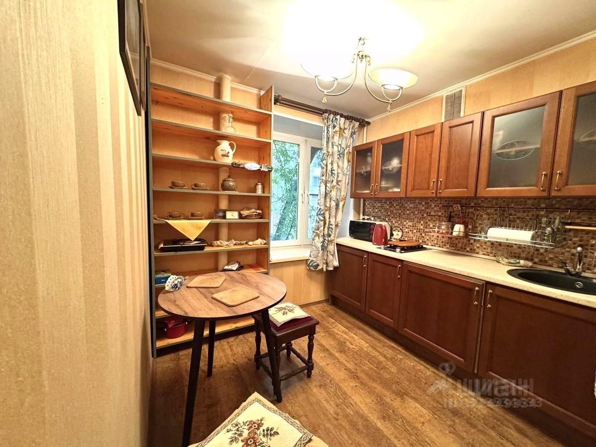 Аренда 1-комн квартиры на вторичном рынке Кастанаевская улица, 5