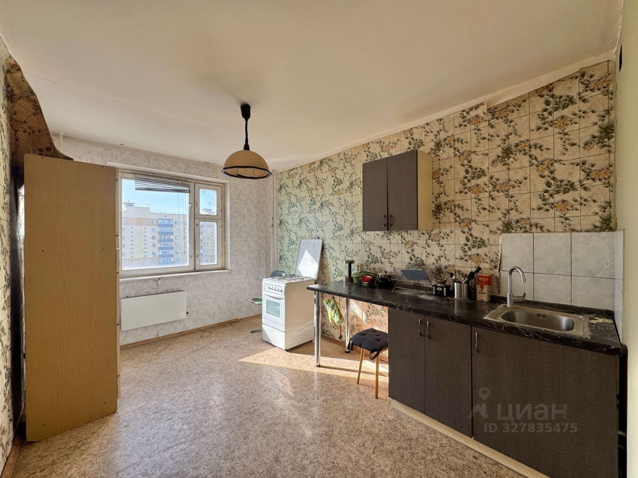 Продажа 2-комн квартиры на вторичном рынке Большие Вяземы пгт, улица Городок-17, 29к1