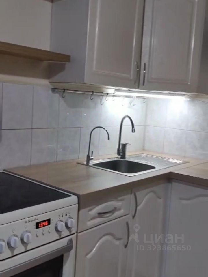 Аренда 1-комн квартиры на вторичном рынке улица 1812 года, 4/45К2