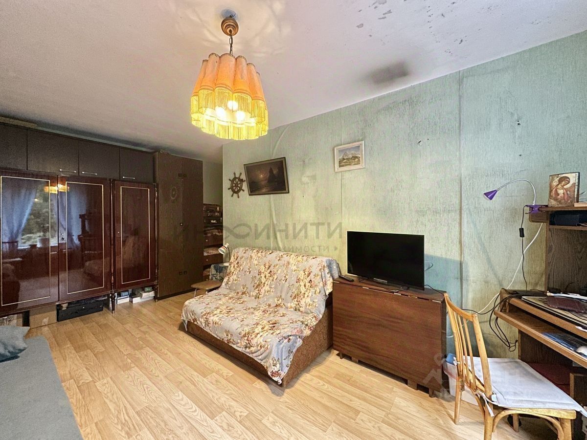 Продажа 2-комн квартиры на вторичном рынке Болотниковская улица, 42К1