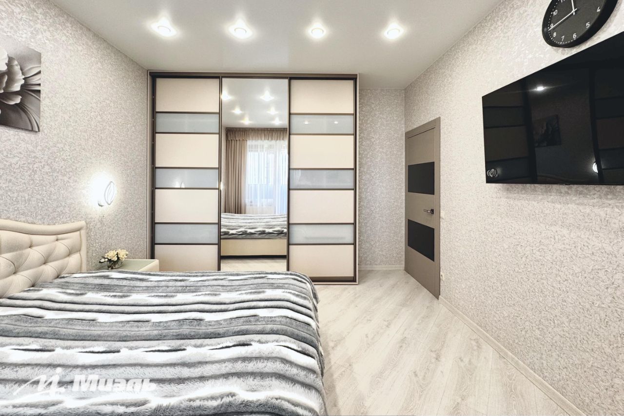 Продажа 2-комн квартиры на вторичном рынке Варшавское ш,  д. 168