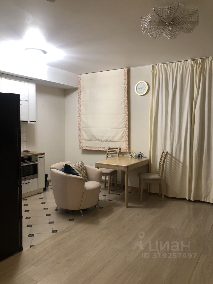 Продажа 3-комн квартиры на вторичном рынке Аптекарский проспект, 18