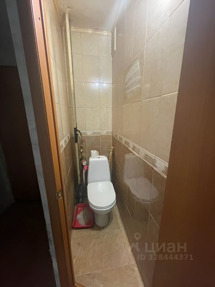 Продажа 3-комн квартиры на вторичном рынке пос. Парголово, улица Первого Мая, 91