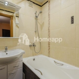 Продажа 2-комн квартиры на вторичном рынке улица Цюрупы,  д. 11 к1